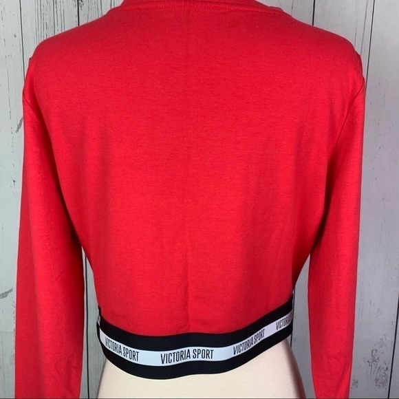 Victoria Sport | red crop top - Picture 6 of 11